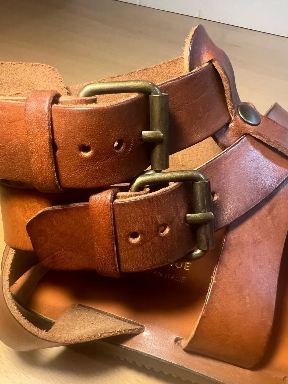 Saks Fifth Avenue Tan Brown Gladiator Leather  Men’s Sandal Size 11.5 Price $120